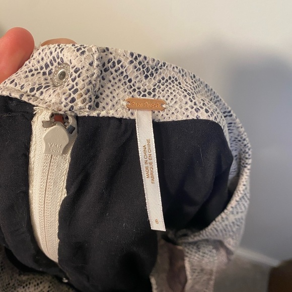 NWOT Free People|| Midnight Magic Printed Mini Skirt Women's Size 6, Sna… - Picture 7 of 9